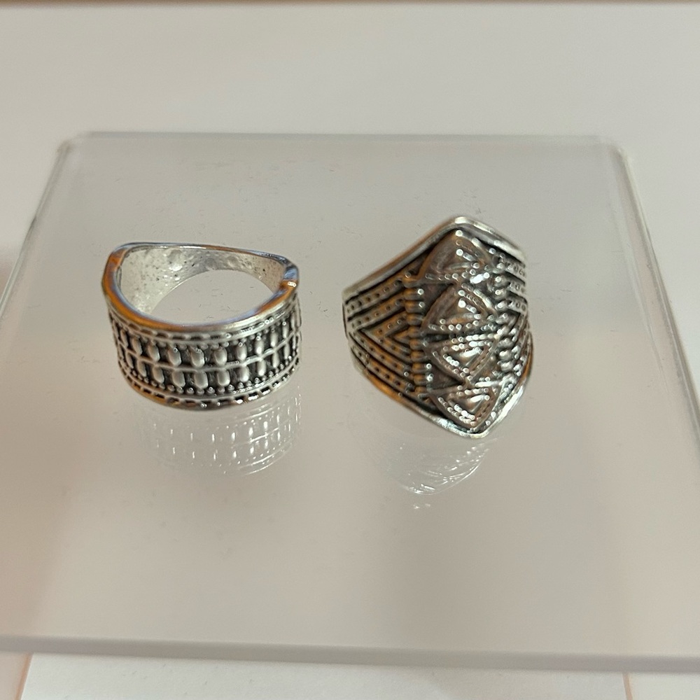 Set of two fashion rings